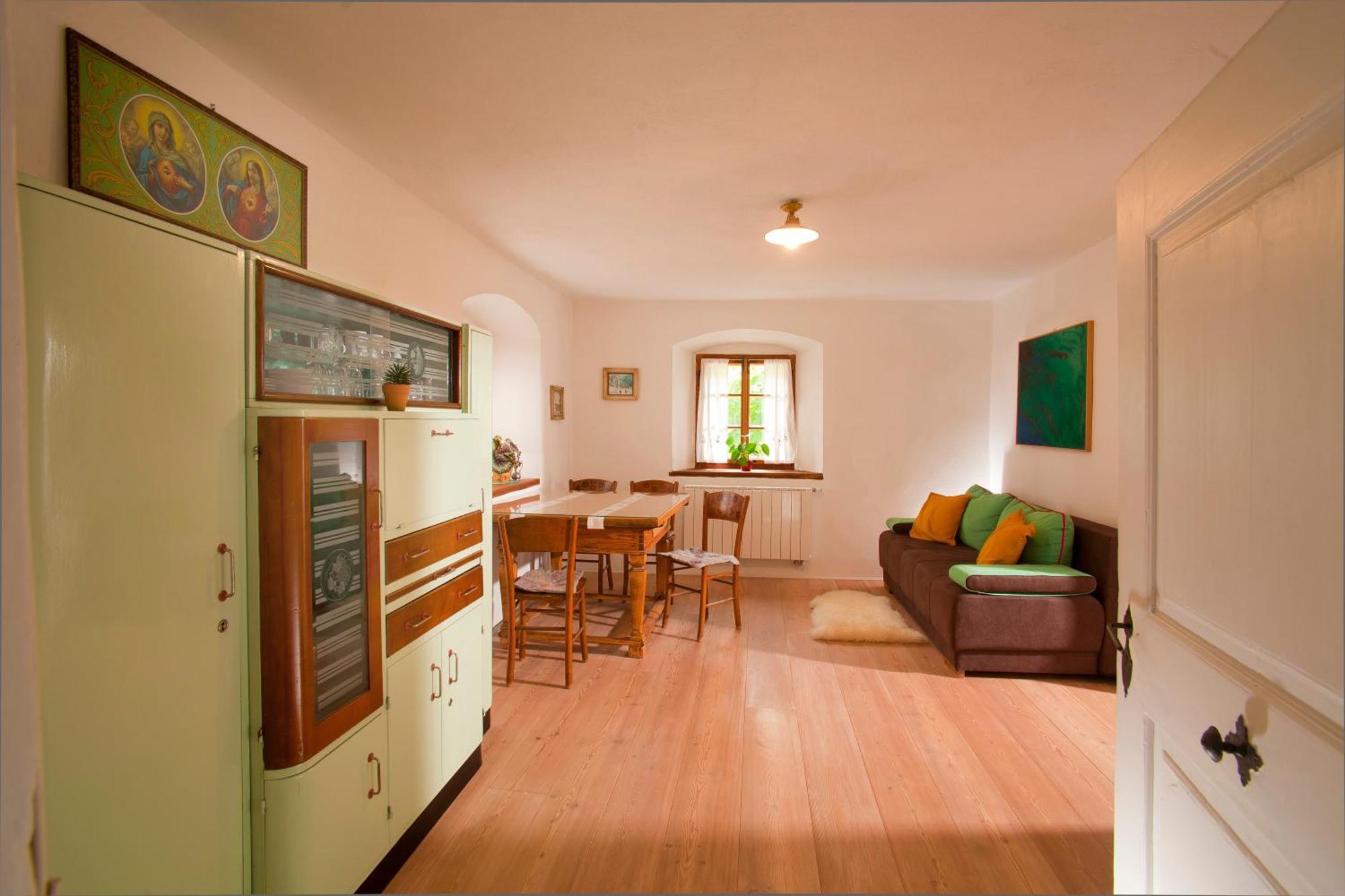 Juvanova Hisa - Apartments And Rooms Luce Bagian luar foto